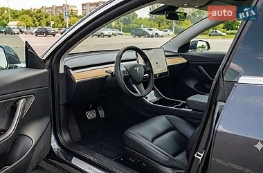 Седан Tesla Model 3 2019 в Одессе