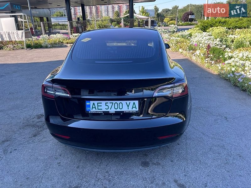 Седан Tesla Model 3 2018 в Днепре