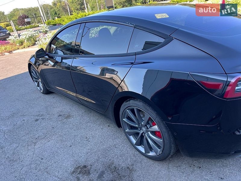 Седан Tesla Model 3 2018 в Днепре