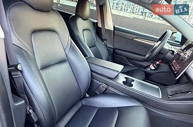 Седан Tesla Model 3 2022 в Киеве
