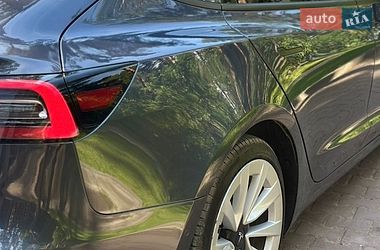 Седан Tesla Model 3 2021 в Львові