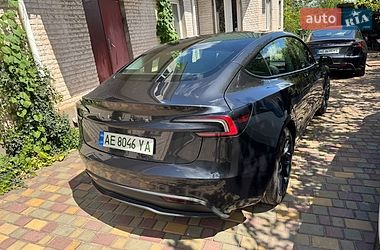 Седан Tesla Model 3 2025 в Кривом Роге