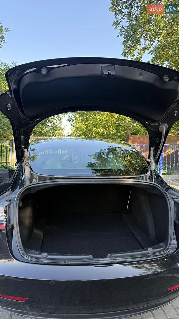 2022 Tesla Model 3 - мініатюра 10