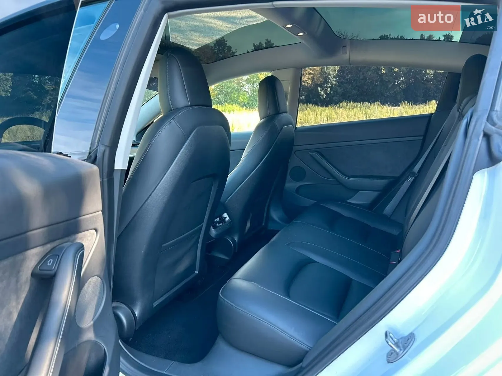 2022 Tesla Model 3 - мініатюра 8