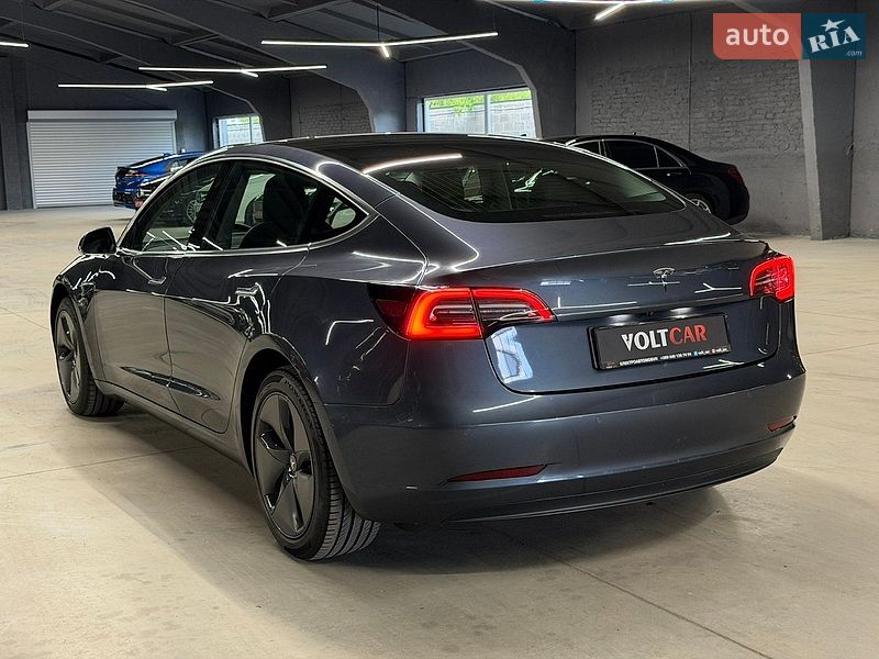 Седан Tesla Model 3 2019 в Владимире фото 6 Седан Tesla Model 3 2019 в Владимире