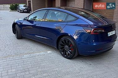 Седан Tesla Model 3 2022 в Дніпрі