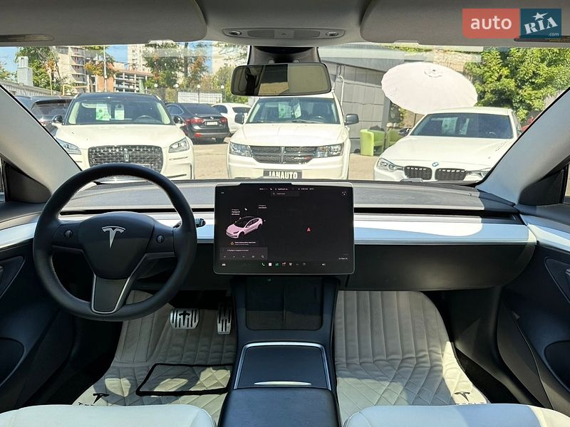 Седан Tesla Model 3 2021 в Харкові