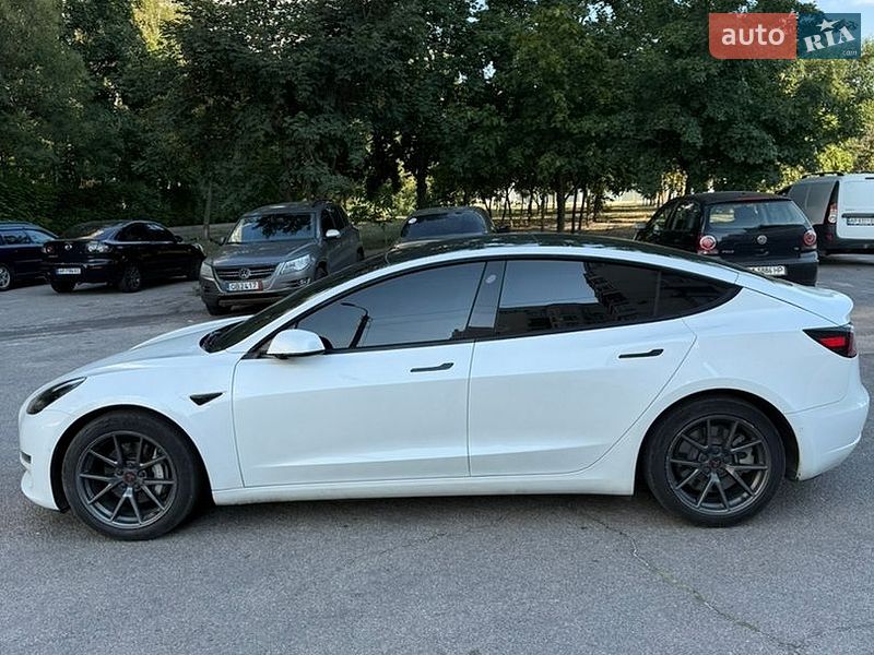 Седан Tesla Model 3 2021 в Дніпрі фото 2 Седан Tesla Model 3 2021 в Дніпрі
