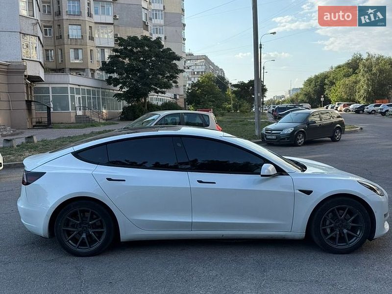 Седан Tesla Model 3 2021 в Дніпрі фото 7 Седан Tesla Model 3 2021 в Дніпрі