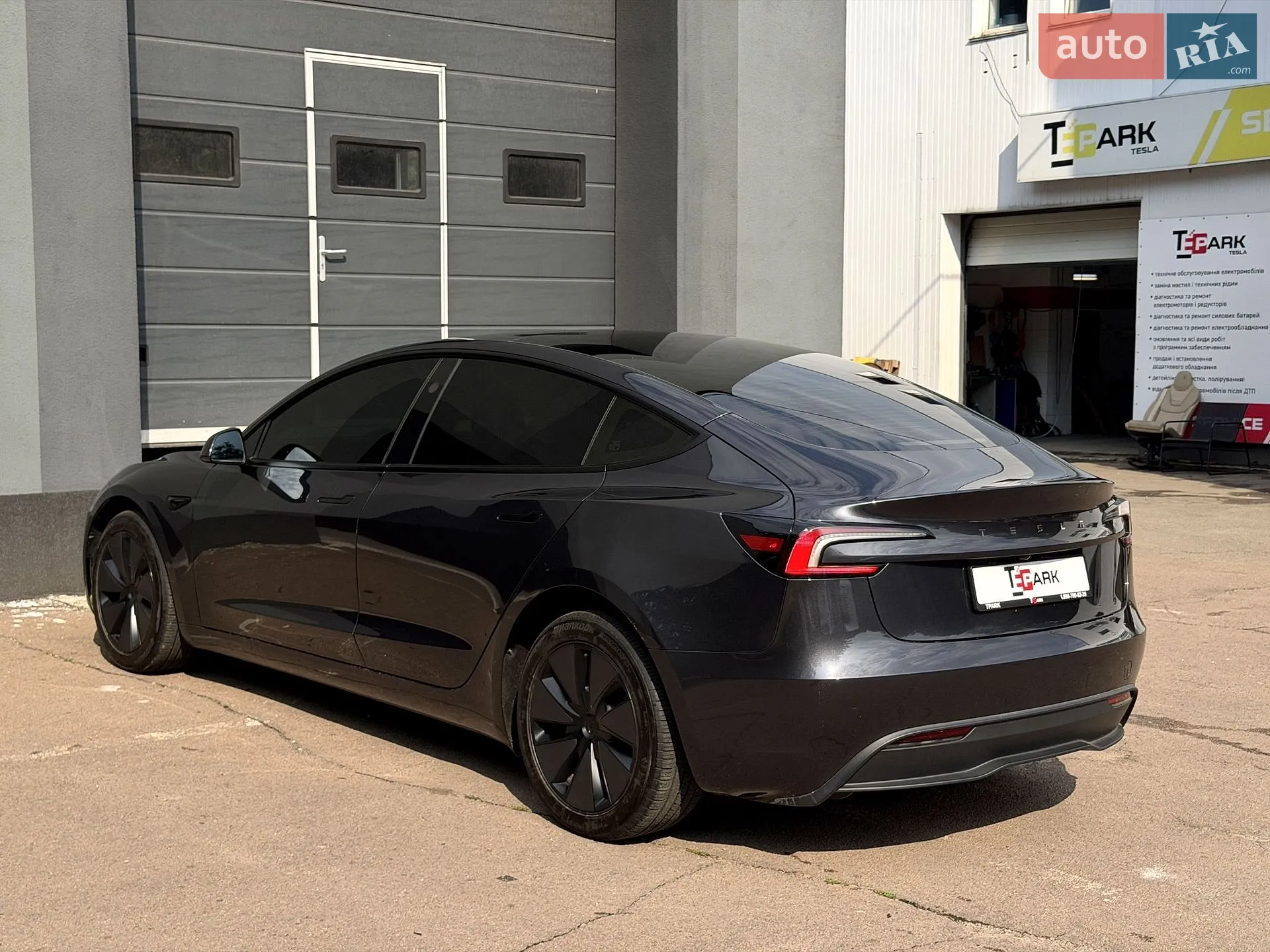 2024 Tesla Model 3 - мініатюра 8