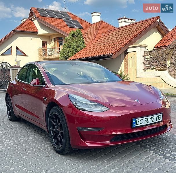 Tesla Model 3 2019