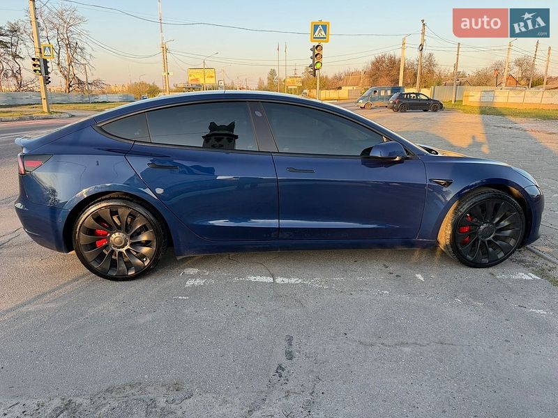Седан Tesla Model 3 2022 в Харкові