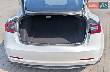 Седан Tesla Model 3 2021 в Ивано-Франковске