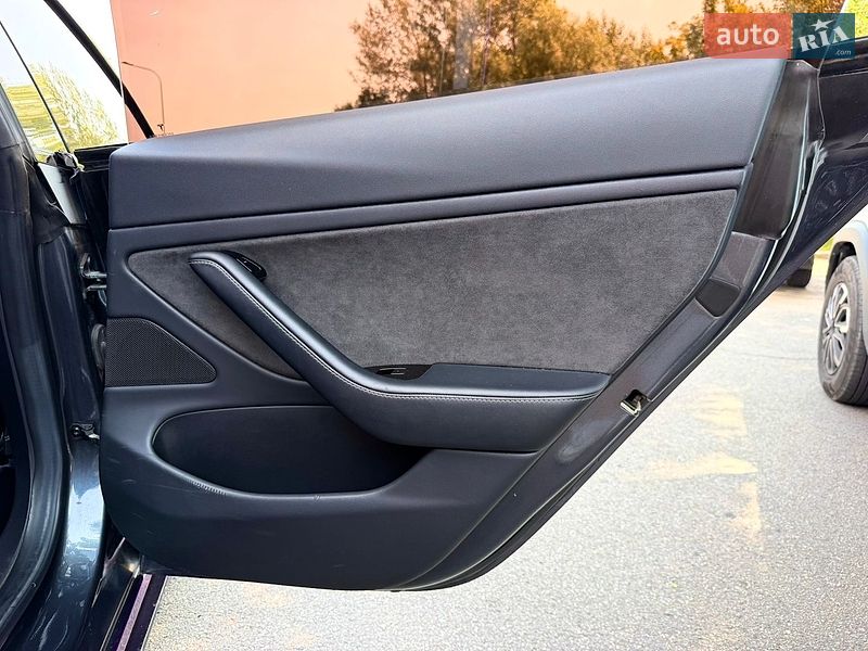 Седан Tesla Model 3 2018 в Киеве фото 42 Седан Tesla Model 3 2018 в Киеве