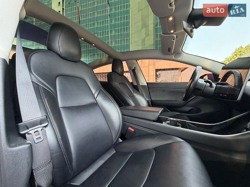 Седан Tesla Model 3 2018 в Киеве фото 50 Седан Tesla Model 3 2018 в Киеве