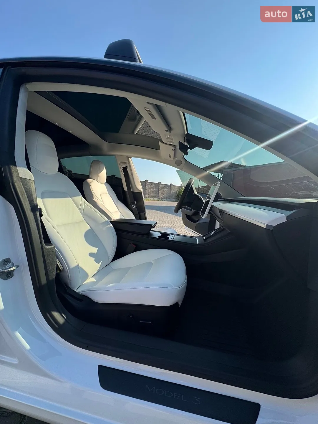 2022 Tesla Model 3 - мініатюра 8