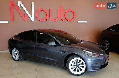 Седан Tesla Model 3 2023 в Одесі