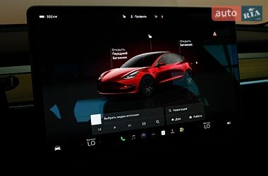 Седан Tesla Model 3 2023 в Одесі