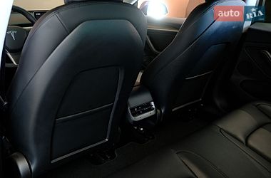 Седан Tesla Model 3 2023 в Одесі