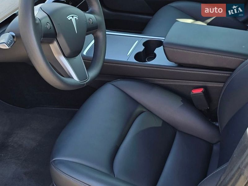 Седан Tesla Model 3 2022 в Харкові
