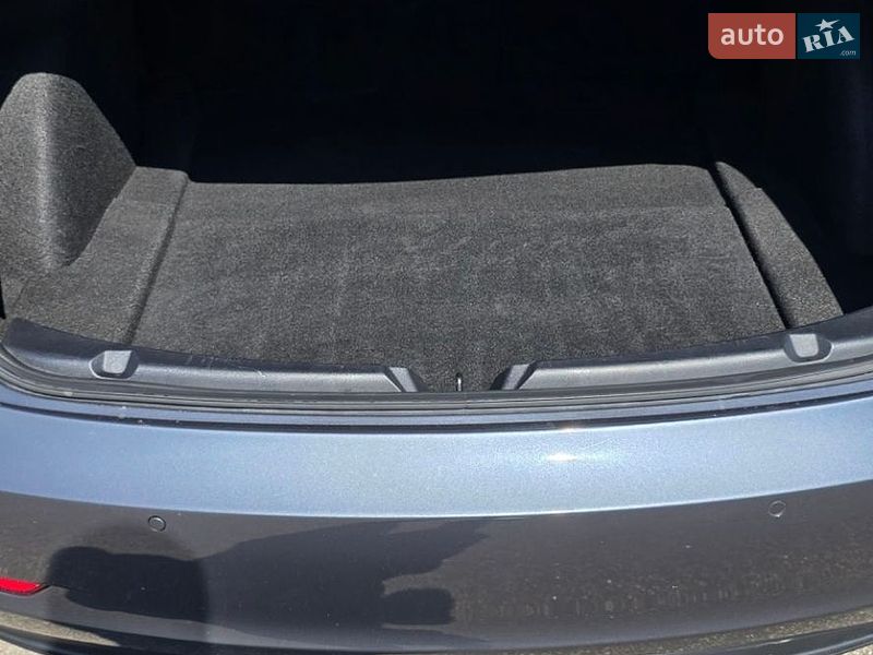 Седан Tesla Model 3 2022 в Харкові