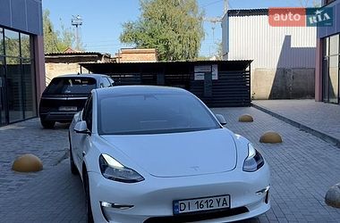 Седан Tesla Model 3 2021 в Луцке