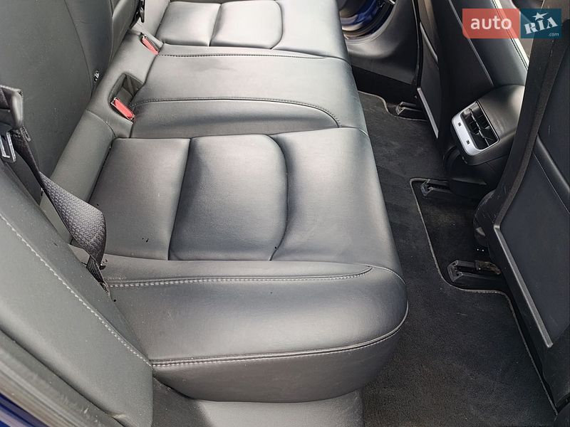 Седан Tesla Model 3 2018 в Киеве
