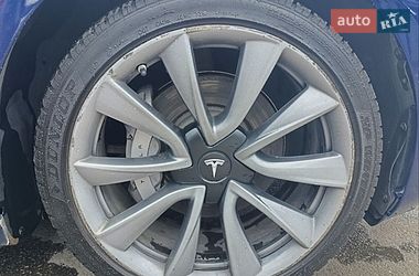 Седан Tesla Model 3 2018 в Киеве