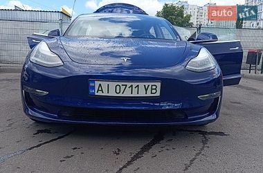 Седан Tesla Model 3 2018 в Киеве