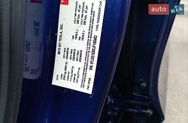 Седан Tesla Model 3 2018 в Киеве