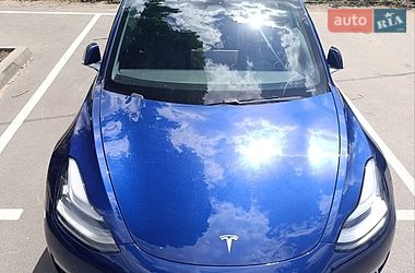 Седан Tesla Model 3 2018 в Киеве