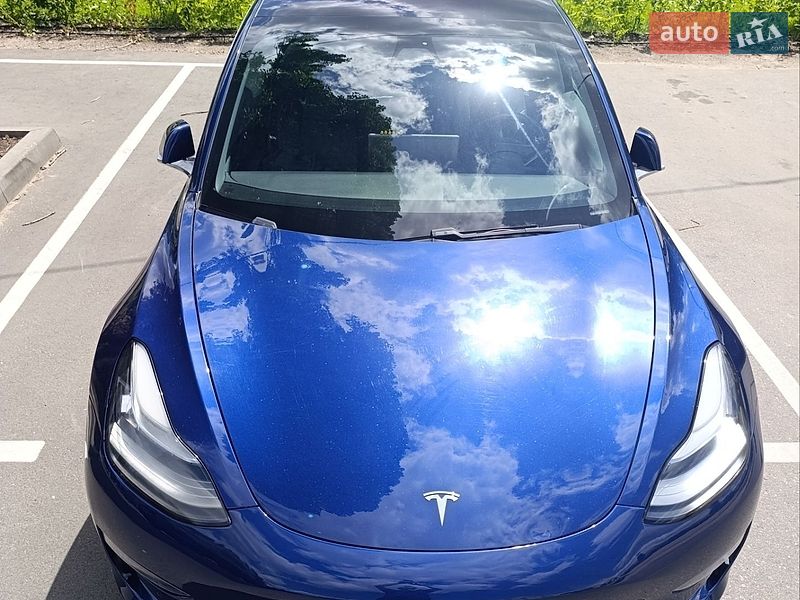 Седан Tesla Model 3 2018 в Киеве
