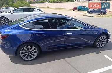 Седан Tesla Model 3 2018 в Киеве