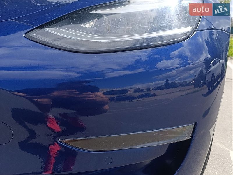 Седан Tesla Model 3 2018 в Киеве