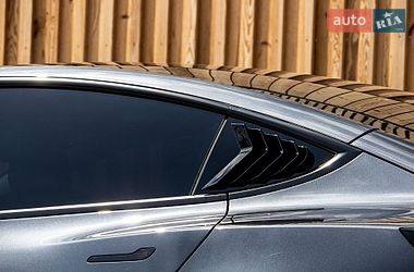 Седан Tesla Model 3 2024 в Львові