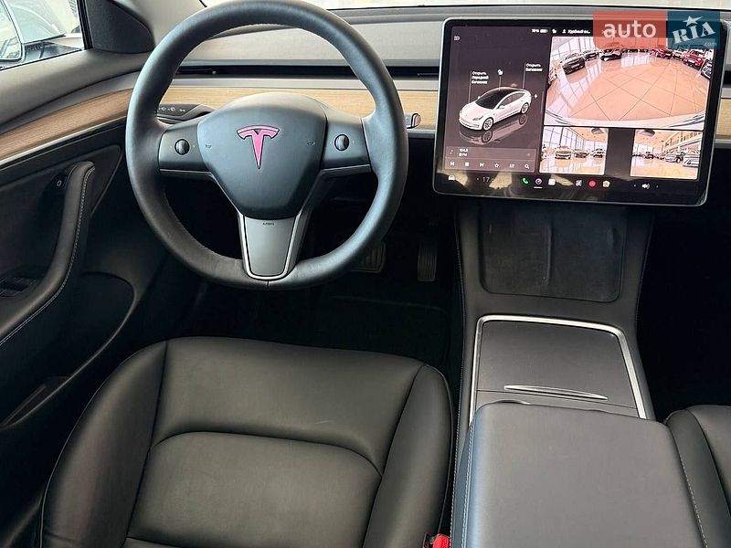 Седан Tesla Model 3 2023 в Одессе