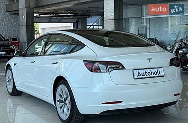 Седан Tesla Model 3 2023 в Одессе