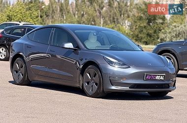 Седан Tesla Model 3 2021 в Кривом Роге