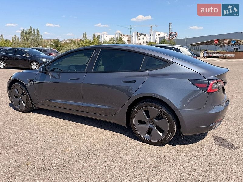 Седан Tesla Model 3 2021 в Кривому Розі фото 30 Седан Tesla Model 3 2021 в Кривому Розі