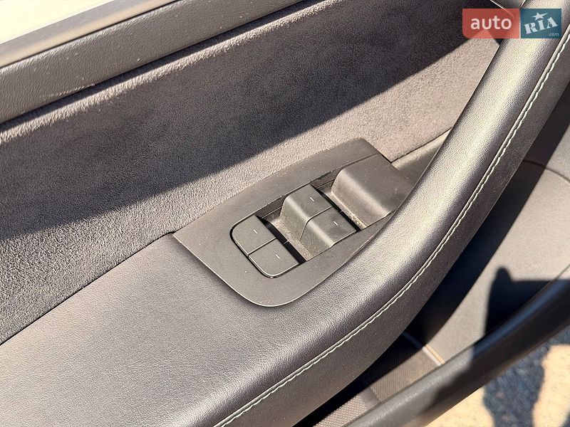 Седан Tesla Model 3 2021 в Кривому Розі фото 37 Седан Tesla Model 3 2021 в Кривому Розі