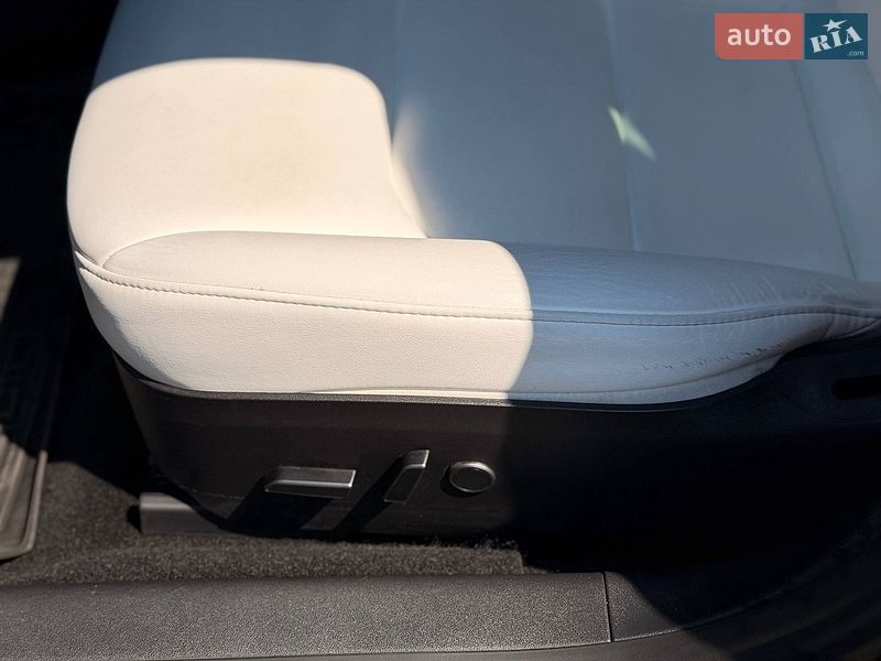 Седан Tesla Model 3 2021 в Кривому Розі фото 40 Седан Tesla Model 3 2021 в Кривому Розі