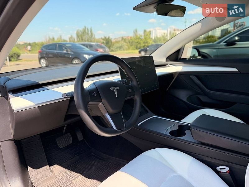 Седан Tesla Model 3 2021 в Кривому Розі фото 44 Седан Tesla Model 3 2021 в Кривому Розі