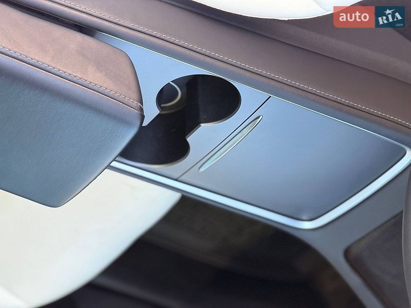 Седан Tesla Model 3 2021 в Кривому Розі фото 46 Седан Tesla Model 3 2021 в Кривому Розі