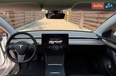 Седан Tesla Model 3 2023 в Киеве фото 19 Седан Tesla Model 3 2023 в Киеве