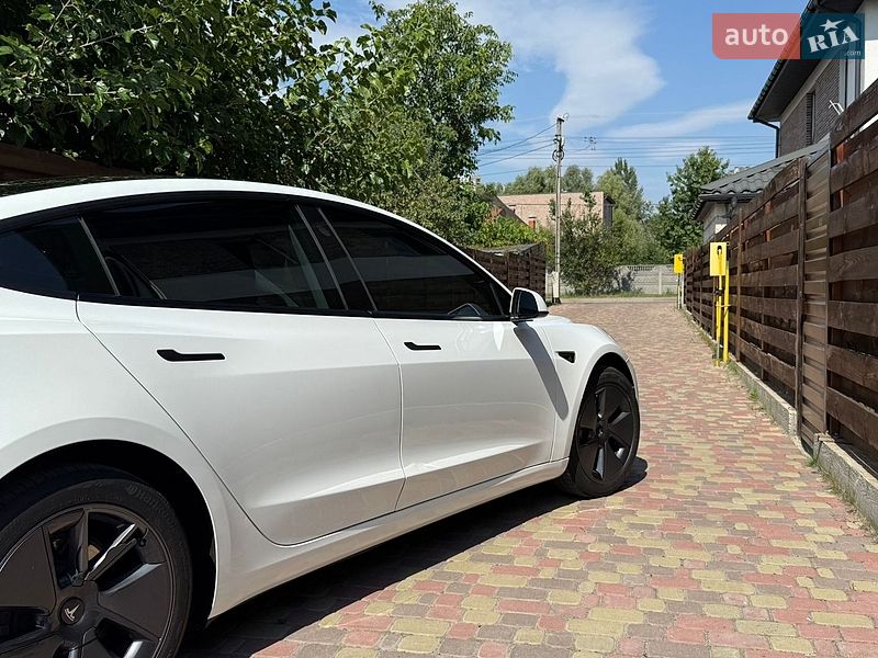 Седан Tesla Model 3 2023 в Киеве фото 9 Седан Tesla Model 3 2023 в Киеве