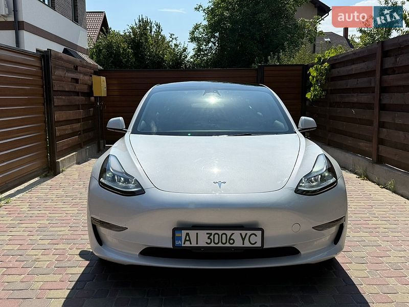 Седан Tesla Model 3 2023 в Киеве фото 14 Седан Tesla Model 3 2023 в Киеве