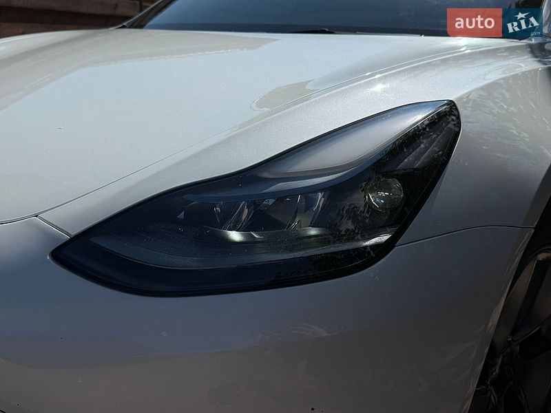 Седан Tesla Model 3 2023 в Киеве фото 26 Седан Tesla Model 3 2023 в Киеве