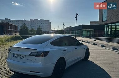 Седан Tesla Model 3 2022 в Хмельницком фото 5 Седан Tesla Model 3 2022 в Хмельницком