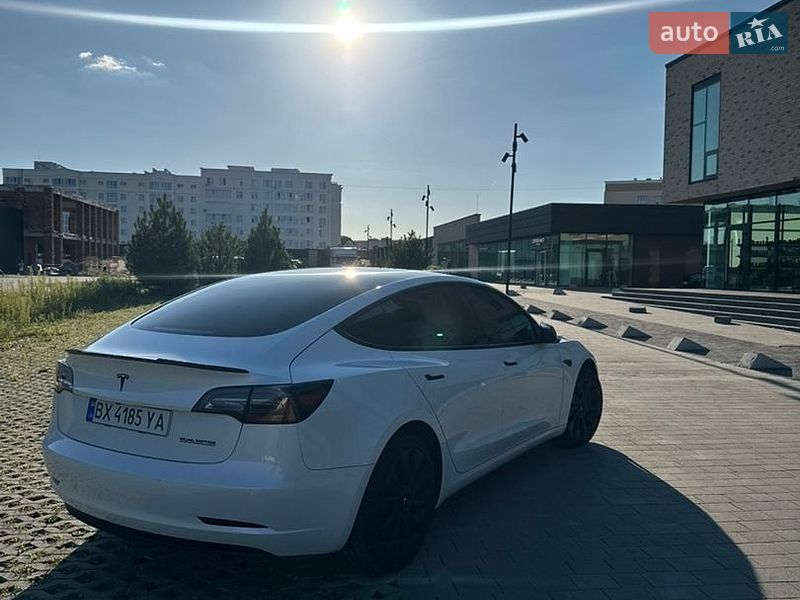 Седан Tesla Model 3 2022 в Хмельницком фото 5 Седан Tesla Model 3 2022 в Хмельницком