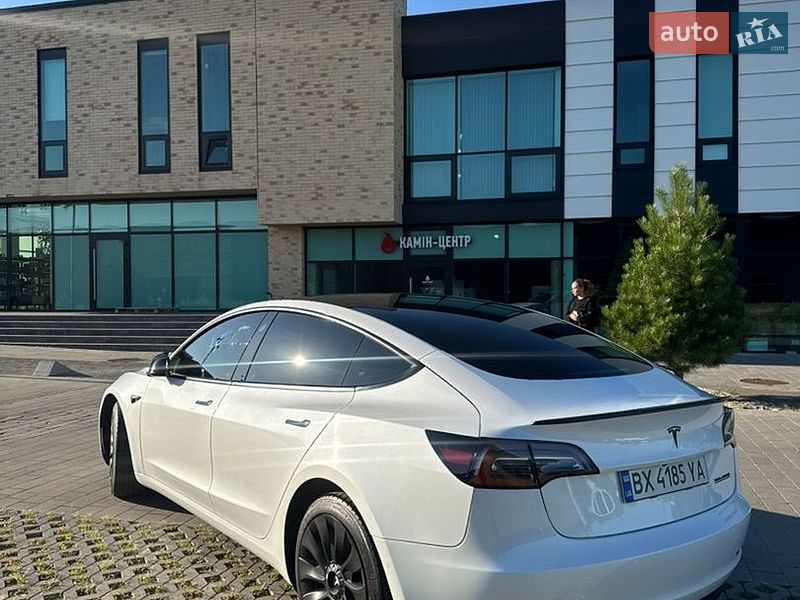 Седан Tesla Model 3 2022 в Хмельницком фото 7 Седан Tesla Model 3 2022 в Хмельницком